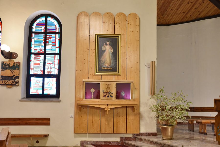 Brzezna – kościół parafialny wewnątrz