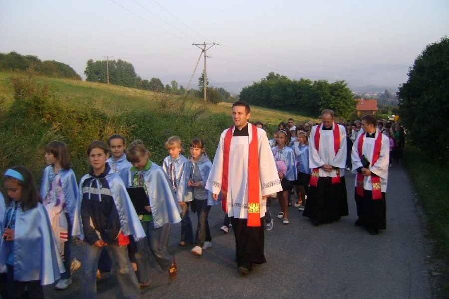 DROGA KRZYŻOWA 2010, Strzyganiec, Kościół Podwyższenia Krzyża Świętego na Strzygańcu