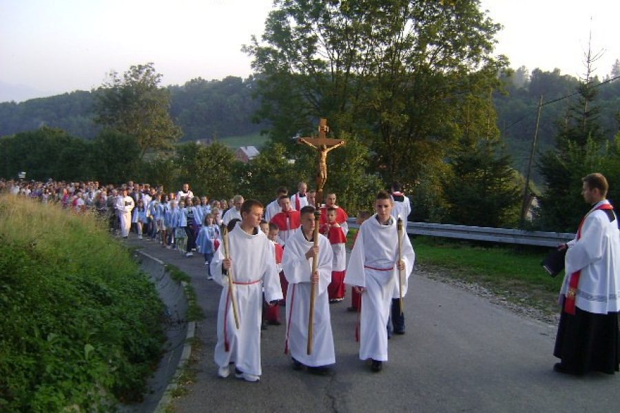 DROGA KRZYŻOWA 2010, Strzyganiec, Kościół Podwyższenia Krzyża Świętego na Strzygańcu