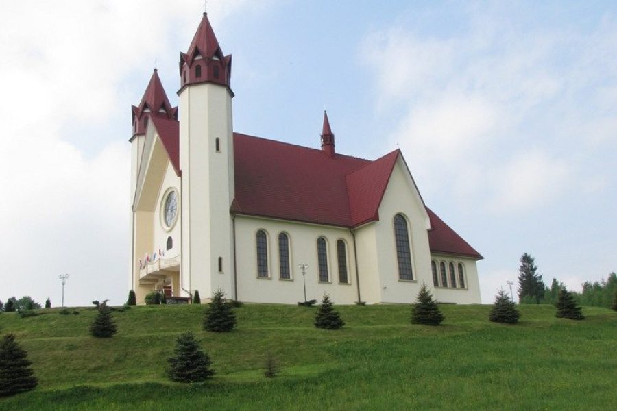 Pielgrzymka DSM Strzyganiec - Czermna, Kościół Podwyższenia Krzyża Świętego na Strzygańcu