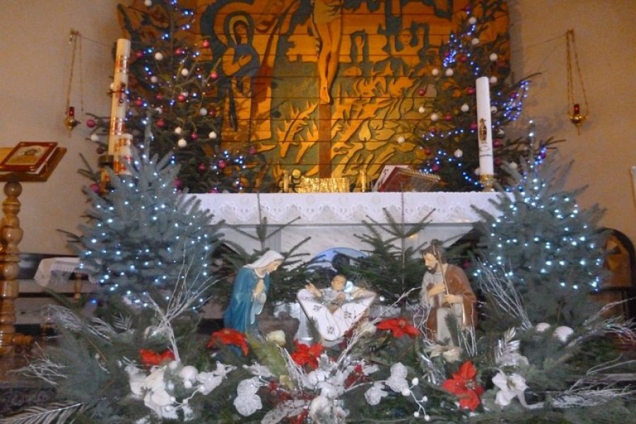 Wystrój na Boże Narodzenie 2015, Strzyganiec, Kościół Podwyższenia Krzyża Świętego na Strzygańcu